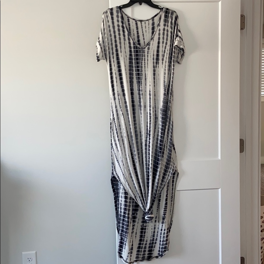 SHEIN Loose Fitted Tie Dye Maxi Dress